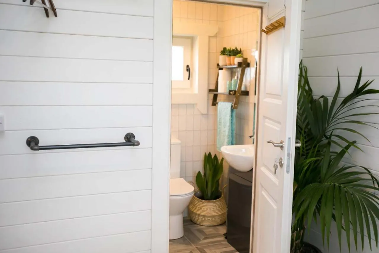 The Paddocks Cabin - Stylish, Cozy & Private Killarney 0*,